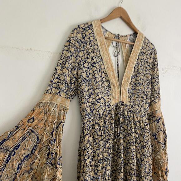 FREE PEOPLE yellow blue boho flare sleeve romper sz M - Picture 6 of 6